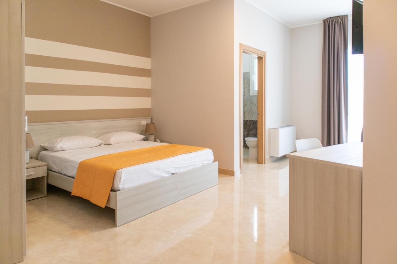 Karpignàna Hotel Carpignano Salentino Esterno foto